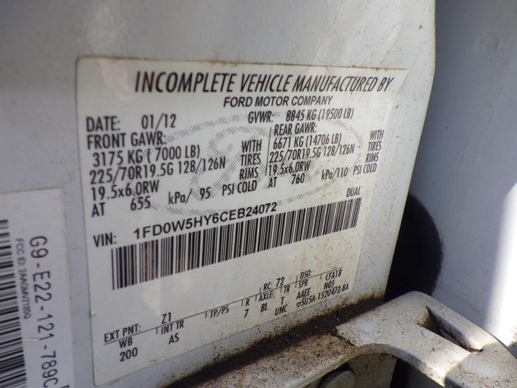 2012-ford-f550-image-23