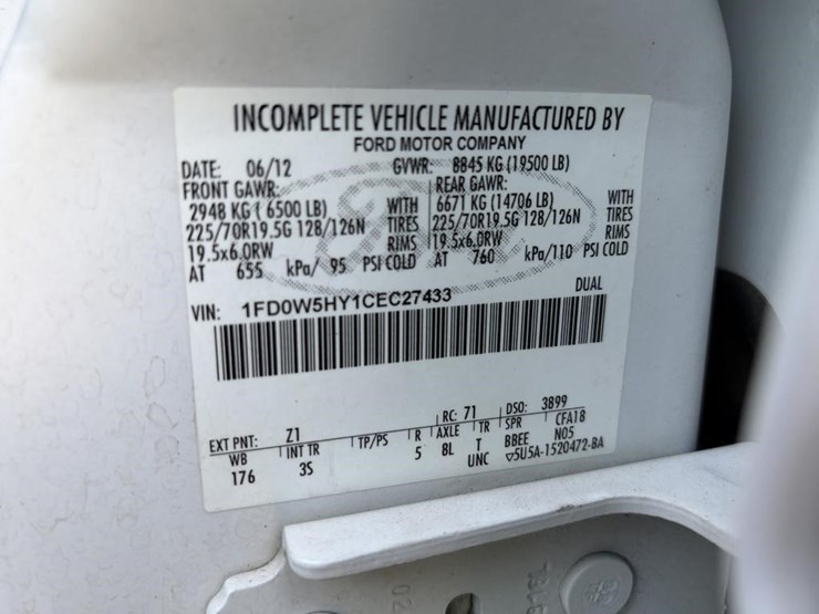 2012-ford-f550-image-18