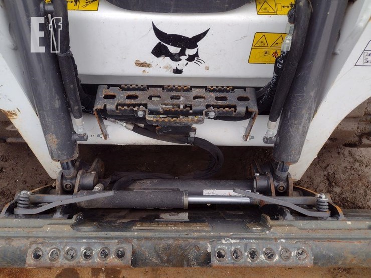 2022-bobcat-t595-image-14