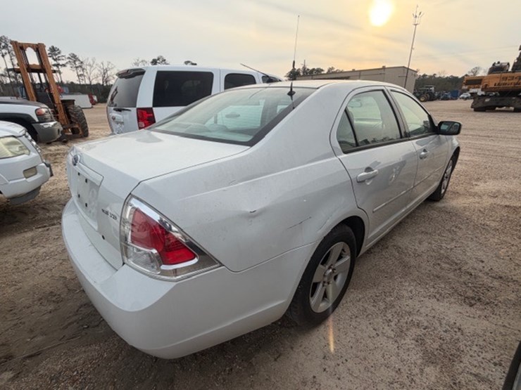 #32075-•-2008-ford-fusion-image-3
