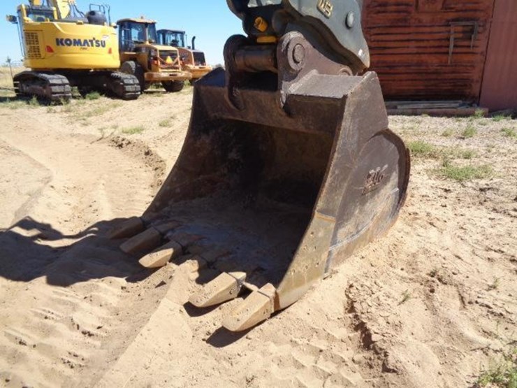 2015-deere-350g-lc-image-5