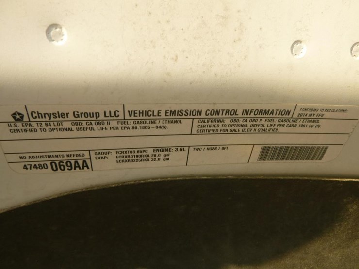 2014-dodge-1500-image-21