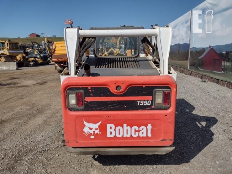 2020-bobcat-t590-image-4