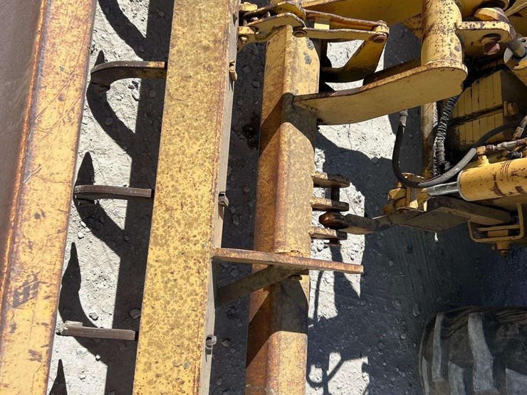 1992-deere-210c-image-13