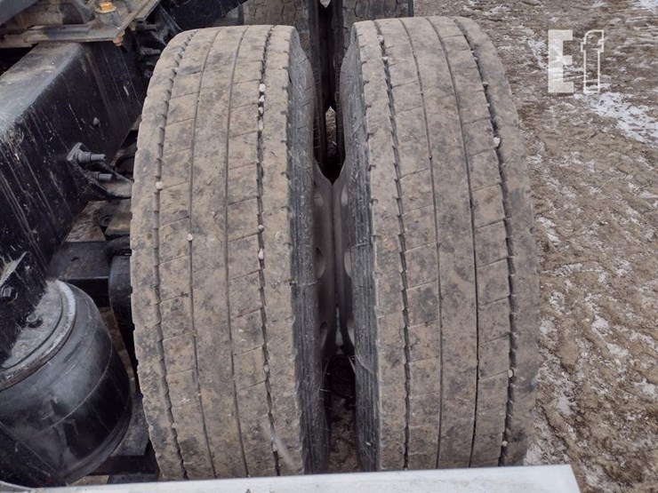 2000-international-9900-image-32