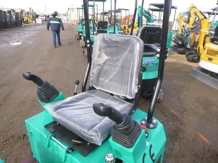 agt-mh12rx-hydraulic-excavator-image-19