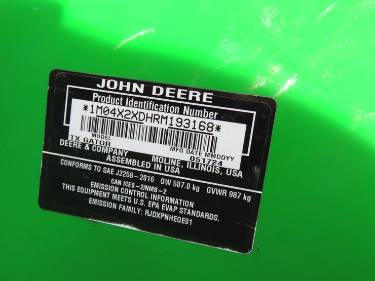 2024-john-deere-gator-image-13