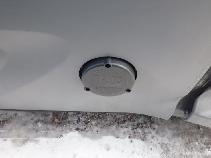 2019-peterbilt-579-image-8