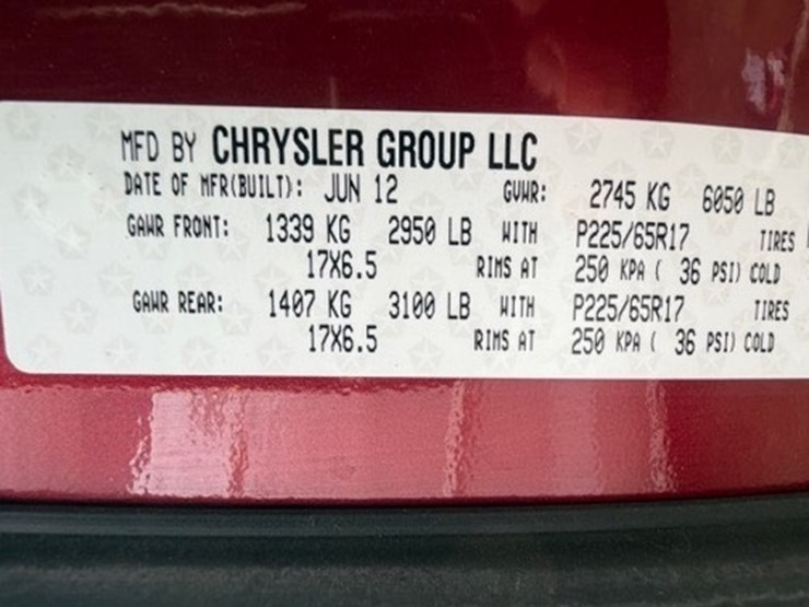 #31679-•-2012-vw-routan-image-36