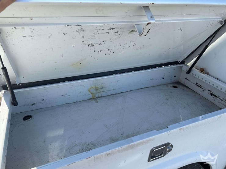 2014-chevrolet-silverado-3500-image-29