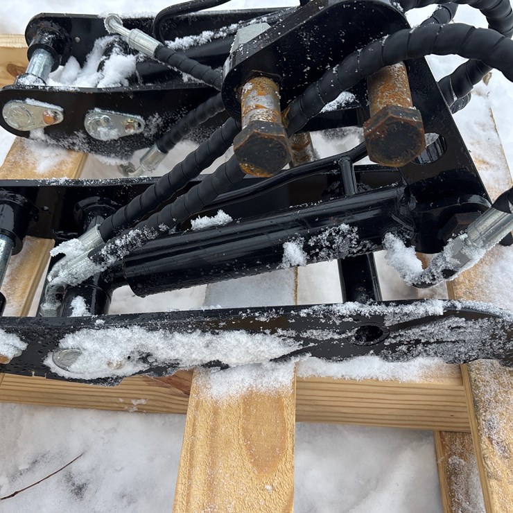 #4136 • D1g.HYDRAULIC THUMB