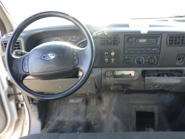 2002-ford-f450-image-9