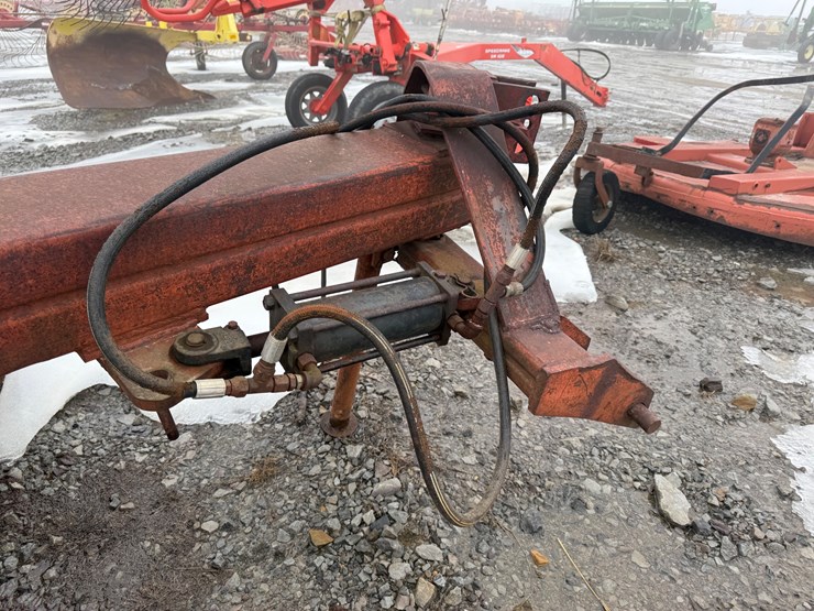 international-10-image-10