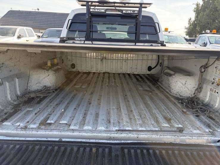 2011-ford-f250-image-26