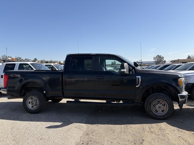 2017-ford-f250-image-8