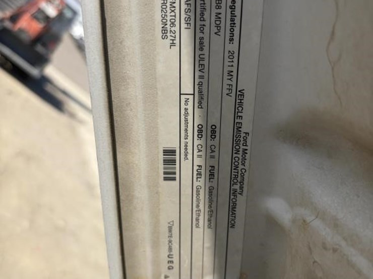 2011-ford-f250-image-27