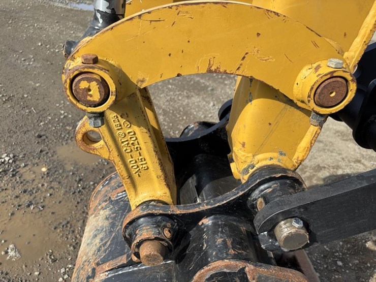 2022-caterpillar-303.5-image-11