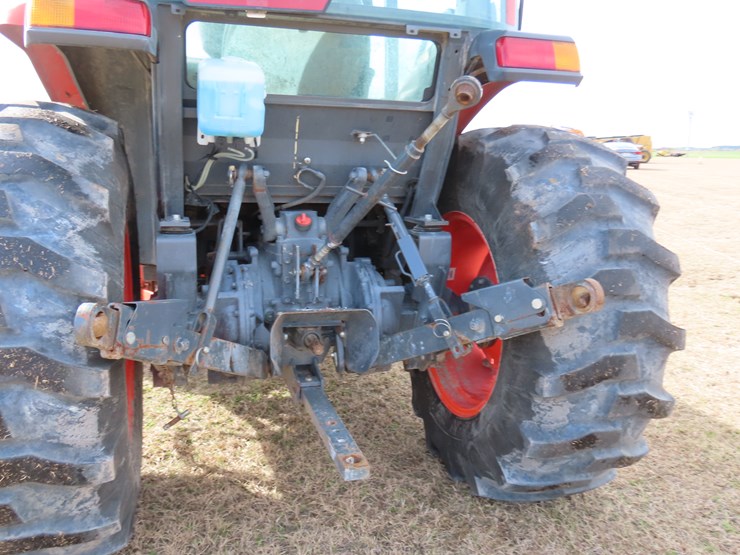 2022-kubota-mx5400-image-9