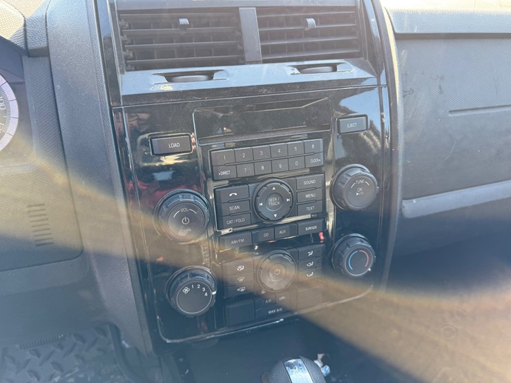 2009-ford-escape-image-26