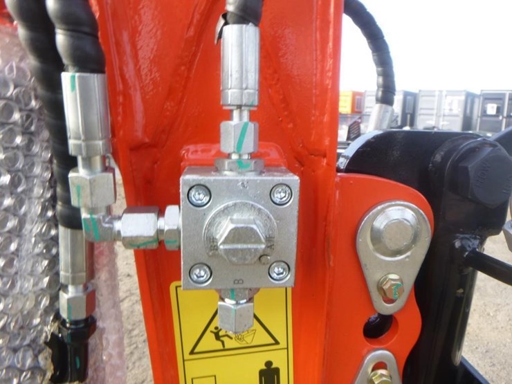 2025-tpm-18bs-hydraulic-excavator-image-14