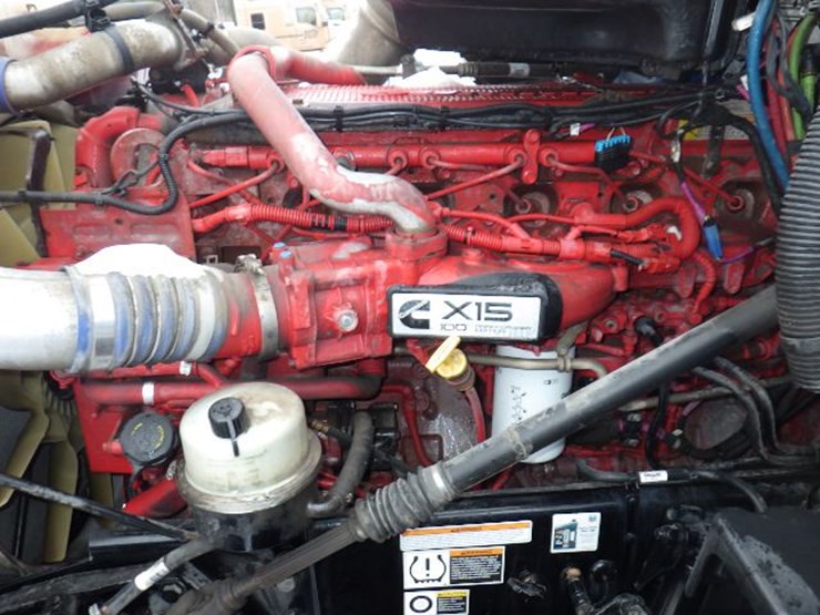 2020-peterbilt-579-image-25