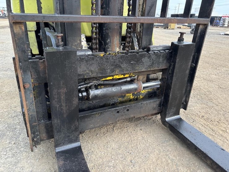 clark-c500-40-forklift-image-11