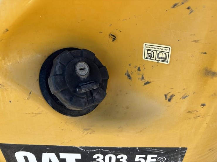 2018-caterpillar-303-image-43