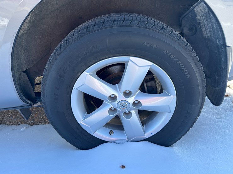 2012-nissan-rogue-image-18