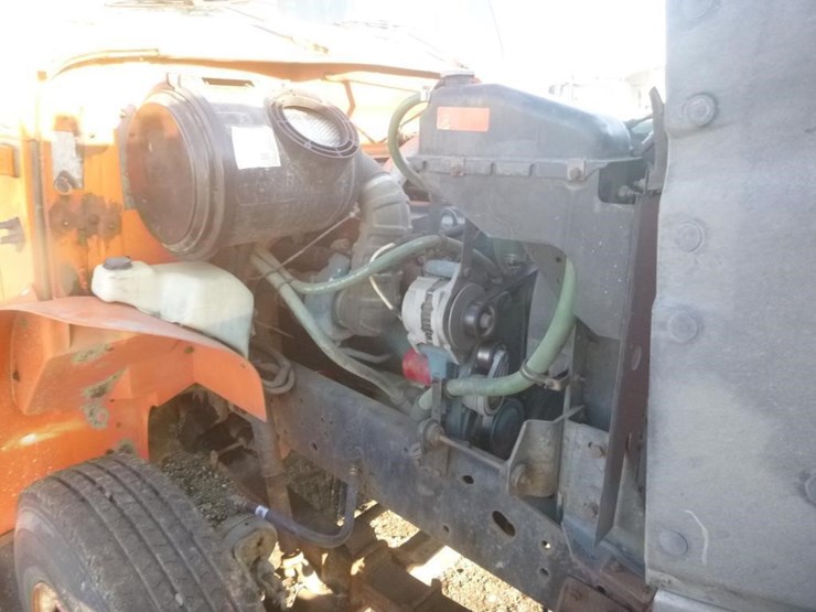 1995-international-4700-image-15