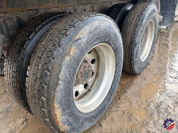 2021-western-star-4900ex-image-30