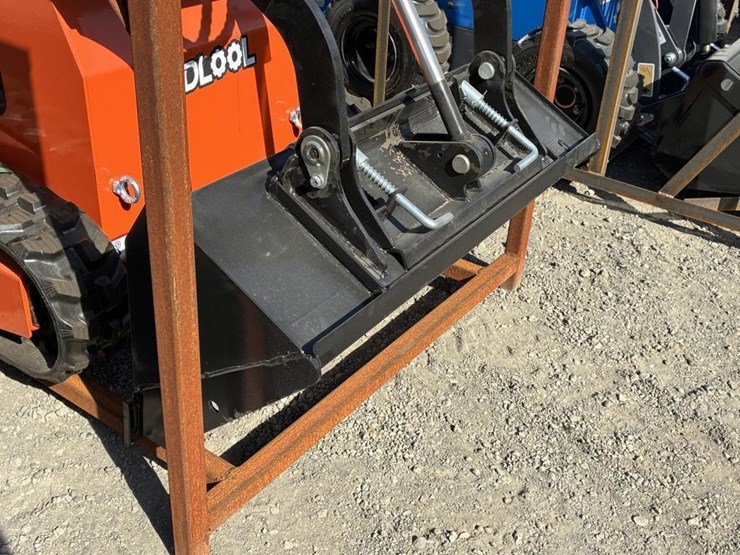 2025-sdlool-sl36c-skid-steer-loader-image-6