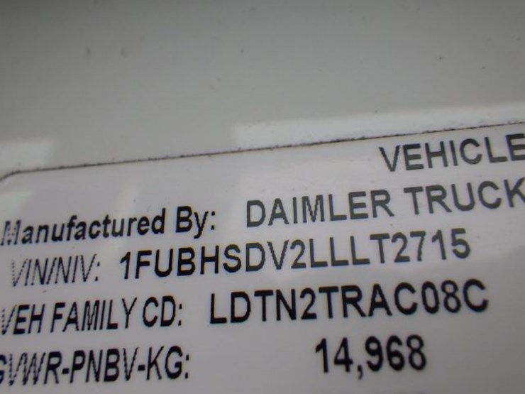 2020-freightliner-cascadia-116-image-18