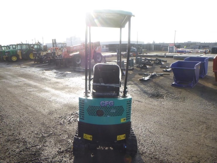 agt-qh12r-hydraulic-excavator-image-8