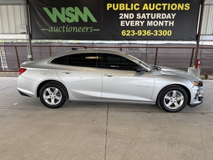 2021-chevrolet-malibu-ls-sdn-image-1