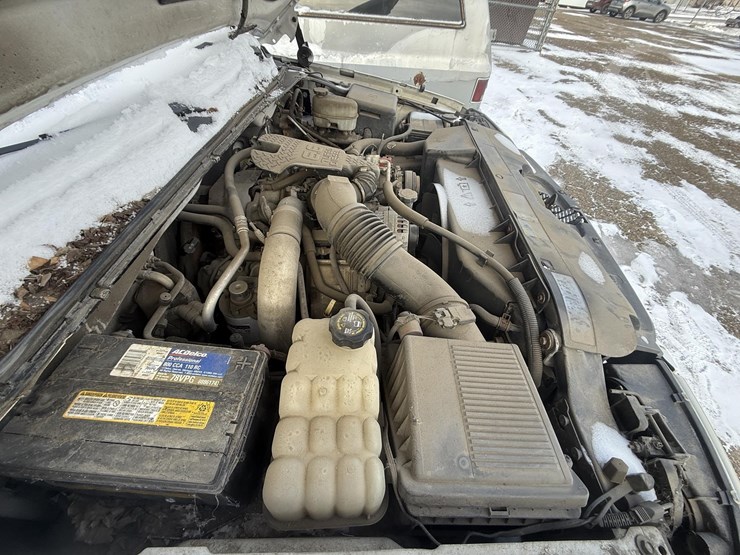 2003-chevrolet-silverado-2500-image-28