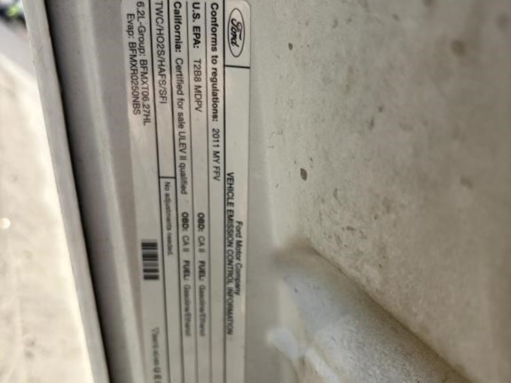 2011-ford-f250-image-24