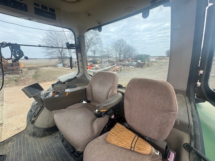 john-deere-8320r-image-55