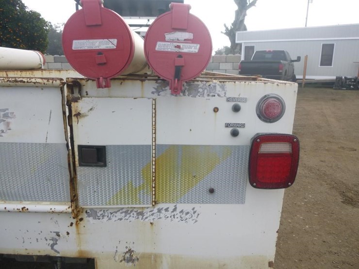 2008-ford-f550-image-9