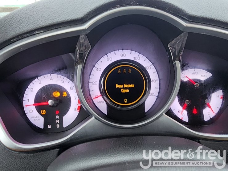 2011-cadillac-srx-image-43