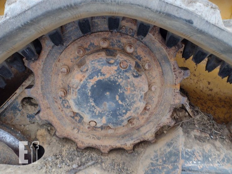 2019-deere-317g-image-28