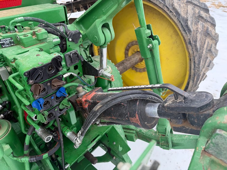 2015-john-deere-8370rt-image-41
