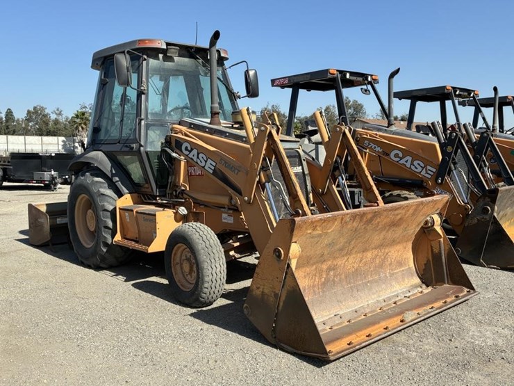 2009-case-570m-xt-image-2