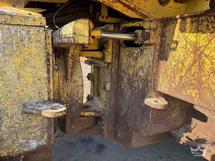 2018-bomag-bc572-articulated-refuse-compactor-image-7