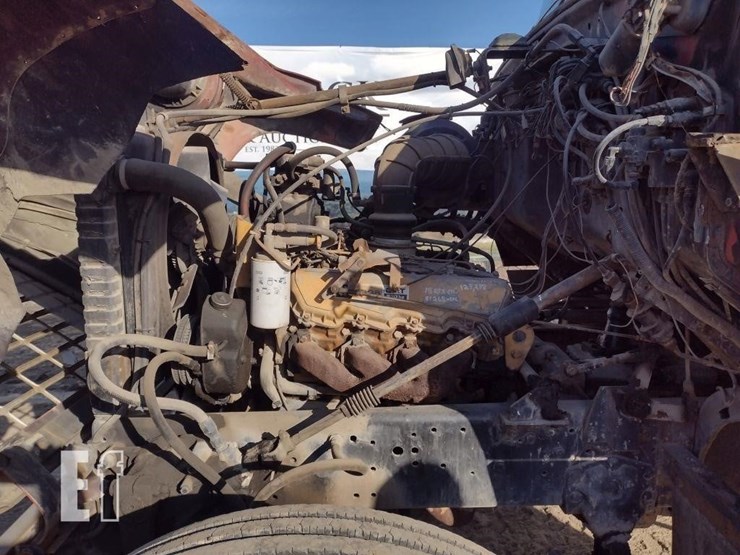 82-ford-l8000-dump-truck^title^-image-16