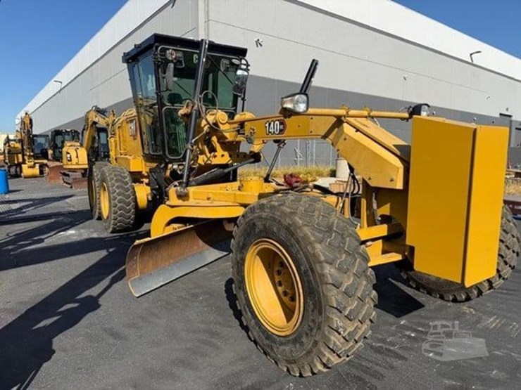 2023-caterpillar-140gc-image-2