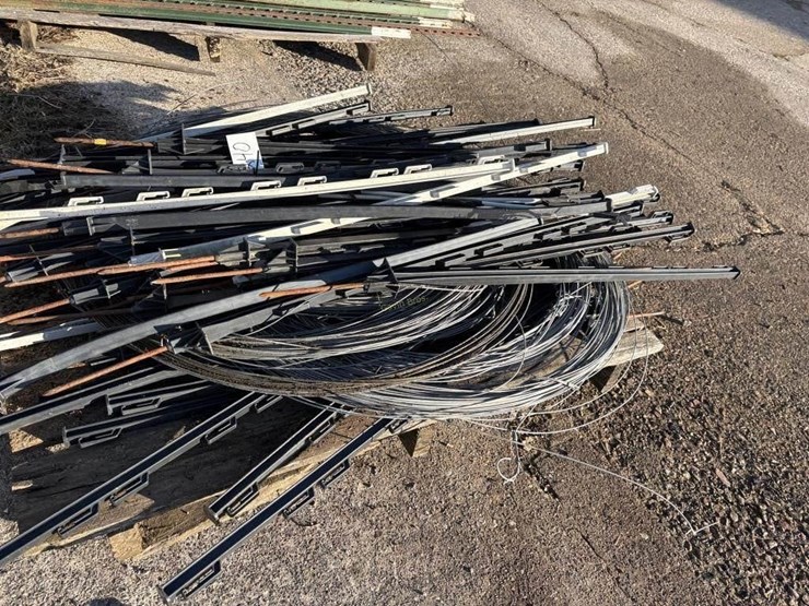 electric-fence-posts-&-wire-image-3