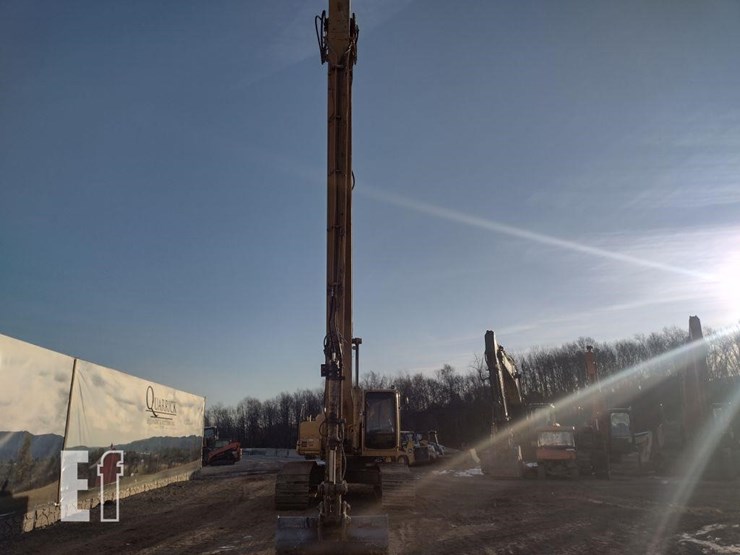 2000-deere-270c-lc-image-2