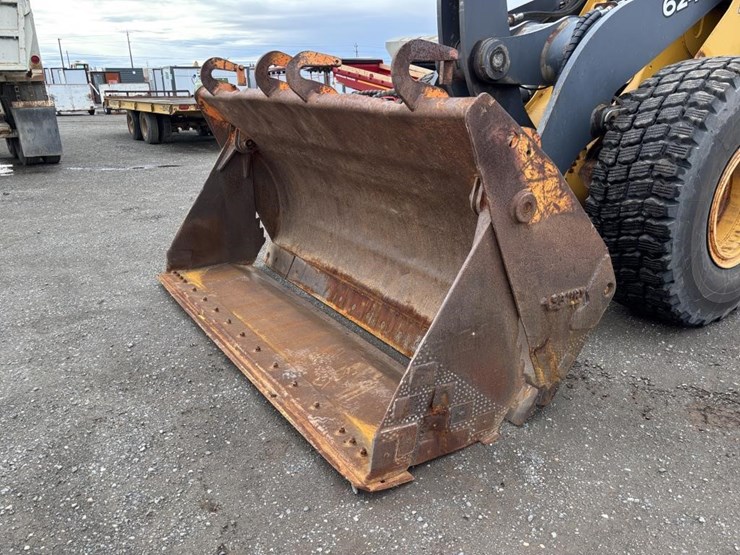 2005-deere-624j-image-9