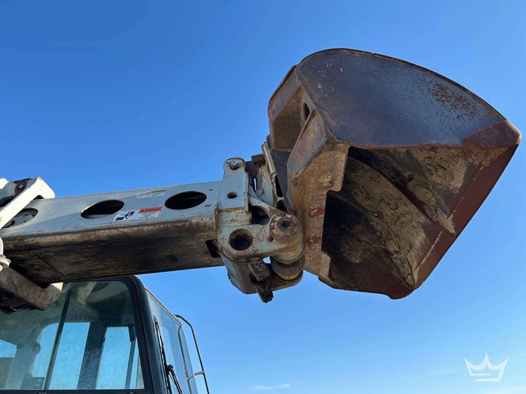 2004-gradall-xl3100-image-38