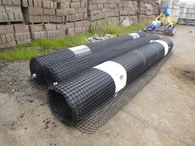 151"-black-geogrid-underlayment-image-1